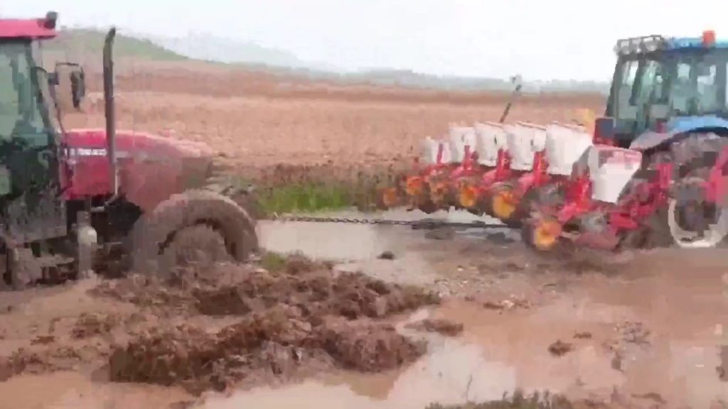 奥力给也不行，葫芦娃救爷爷，拖车的也进去了