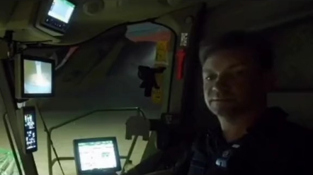 世界顶级收割机，一天能收多少吨小麦