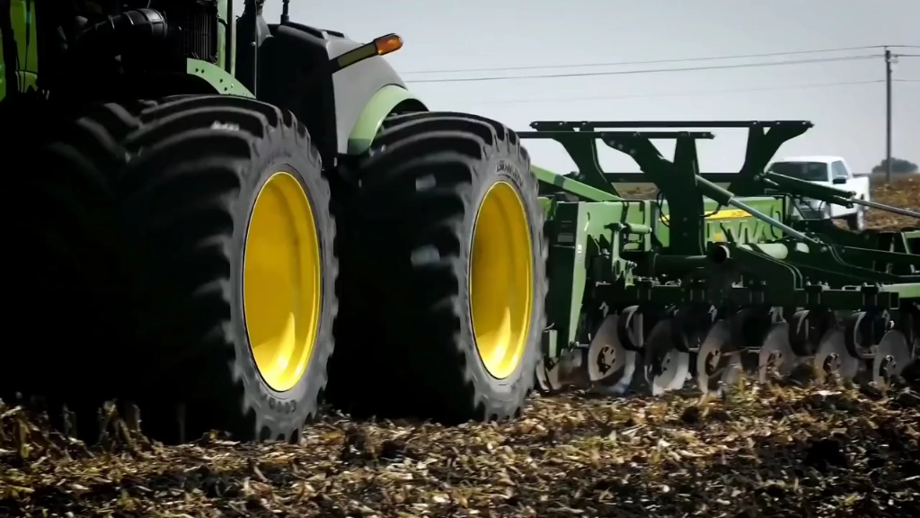 世界受欢迎的农用拖拉机有哪些？欢迎评论区补充。