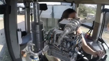 拖拉机界天花板是什么样