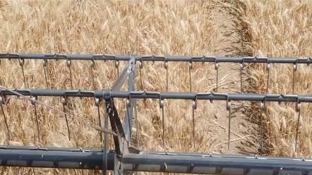 收割机滚筒凹板调整方法