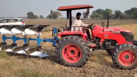 凯斯620拖拉机 620匹马力的发动机