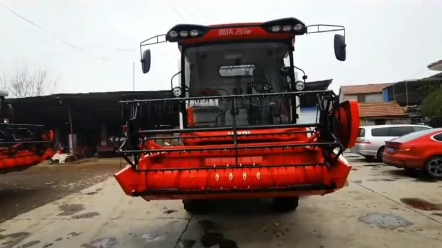 2022款雷沃收割机