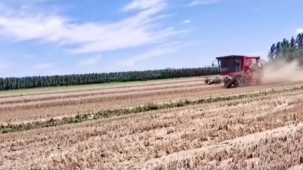 国产横轴流收割机，三款代表性产品，关注我带您看尽世界收割机