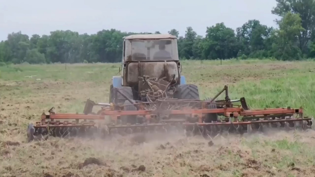 你是不是也有一辆陪伴你超过20年的农机？古代的老黄牛，现代的