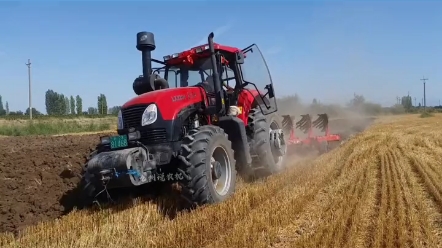 大家猜猜这是哪个品牌的拖拉机