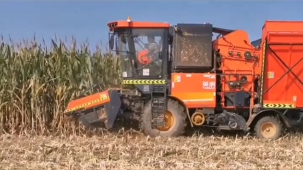 国产收割机优秀企业与产品之河北英虎篇，关注我带您看尽世界收割